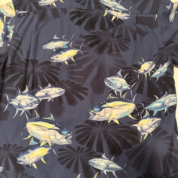 Men’s Columbia fish print short sleeve shirt - Picture 5 of 8